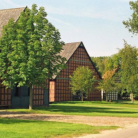 Landhotel Markthof Satemin Вустров Экстерьер фото