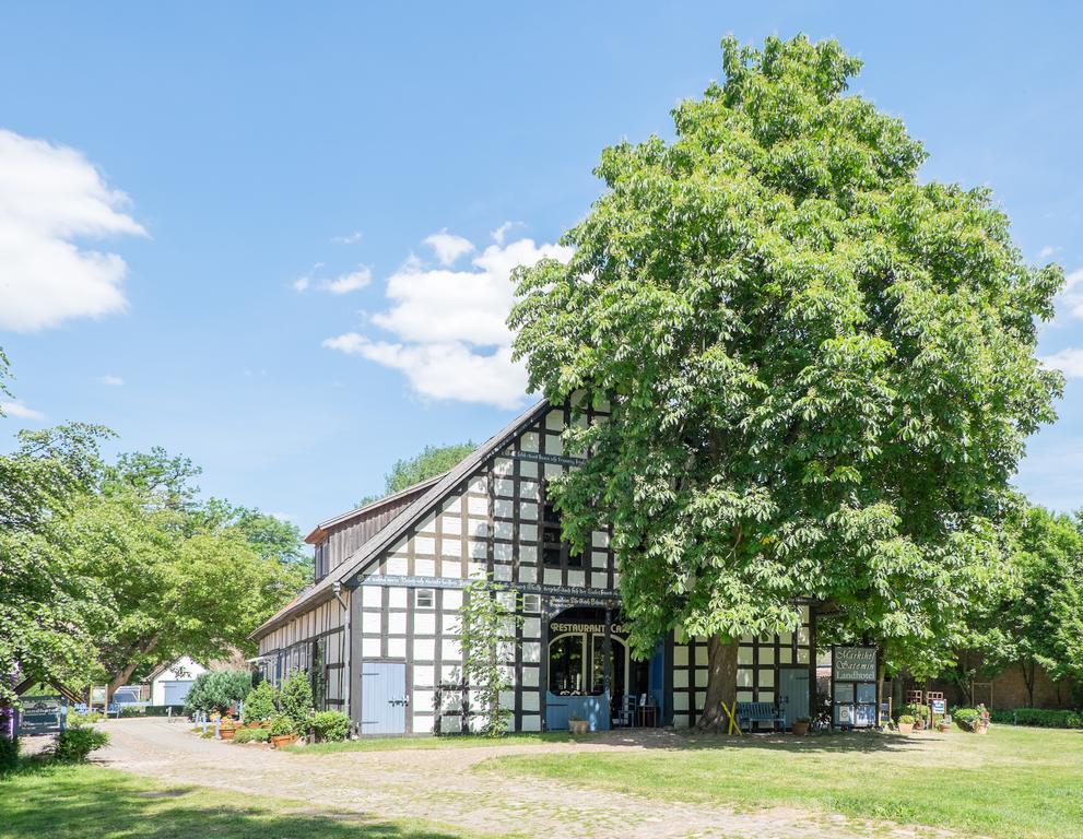Landhotel Markthof Satemin Вустров Экстерьер фото